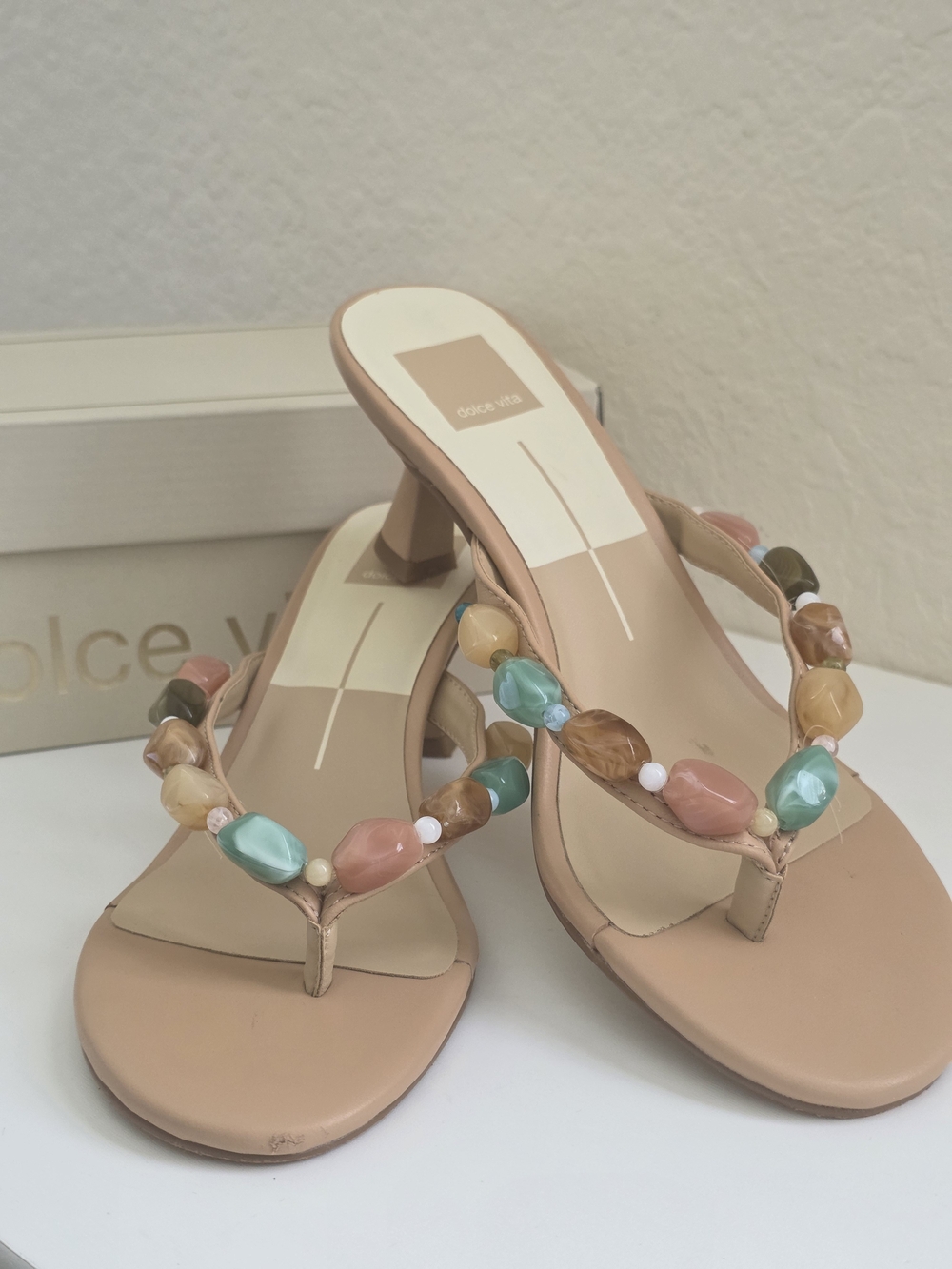 Dolce Vita Nude Beaded Thong Sandals Daksie Embellished Size 8.5